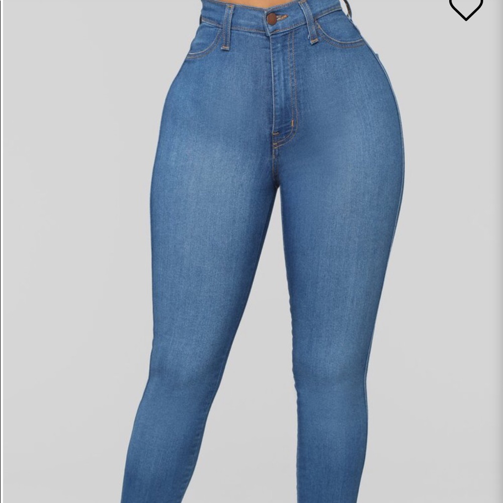 Medium Blue Wash denim jeans FASHIONNOVA